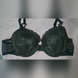 Victoria’s Secret Lined Demi bra gold Green and Lace size 38B RGUC
